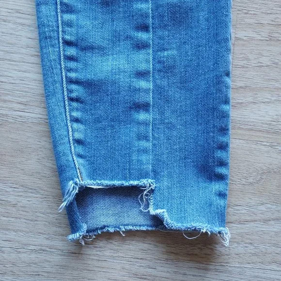 Madewell Light Blue Skinny Jeans - Picture 5 of 11